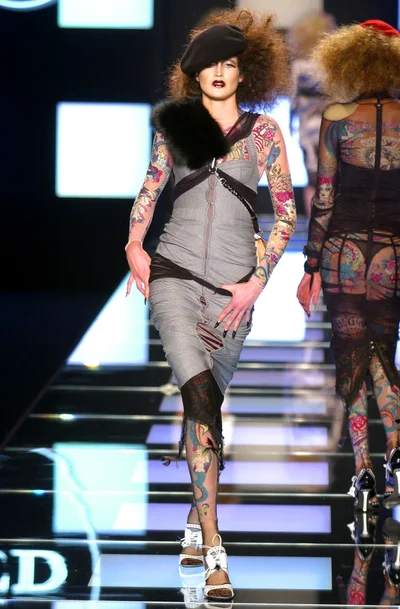 Look 7